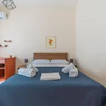 Stylish Central Renovated Apartment